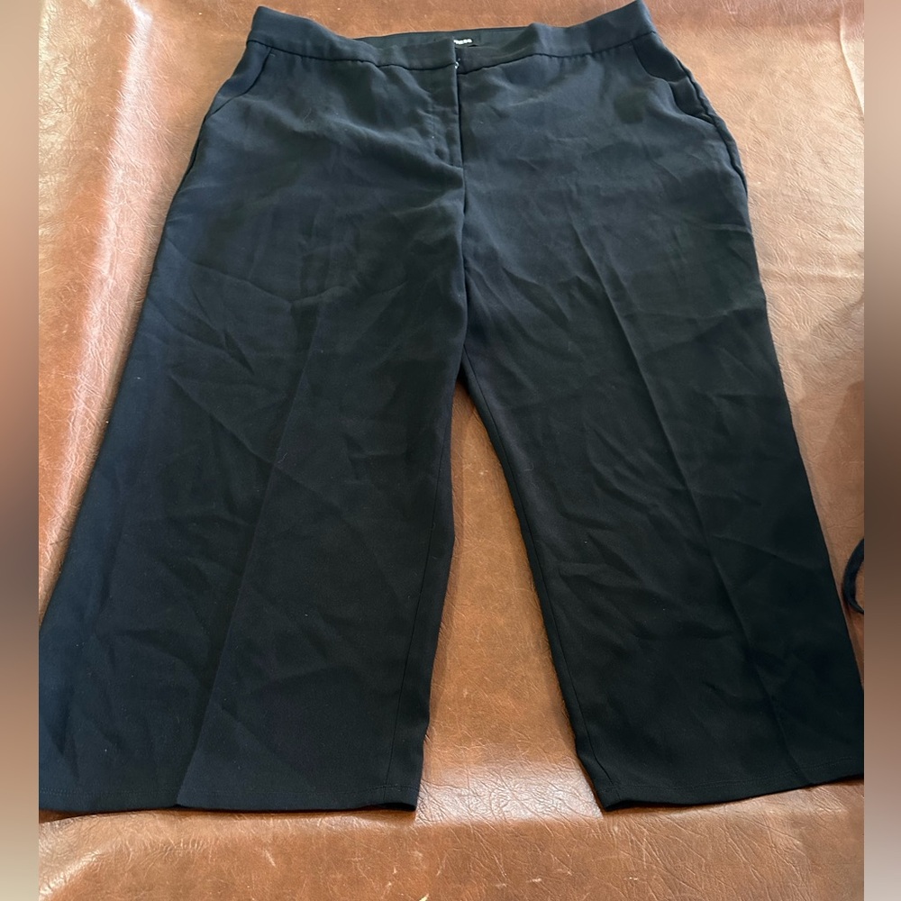 Wide leg ankle pants